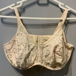 WonderBra Cream Lace Bra
